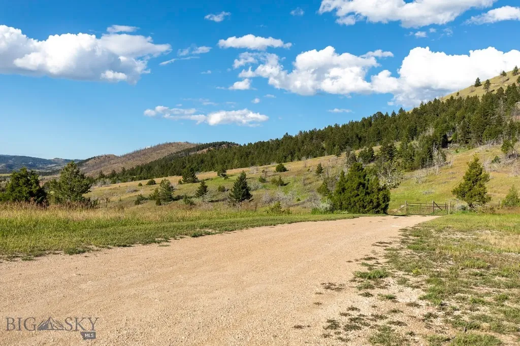 380 Lone Wolf Trail Three Forks MT 59752