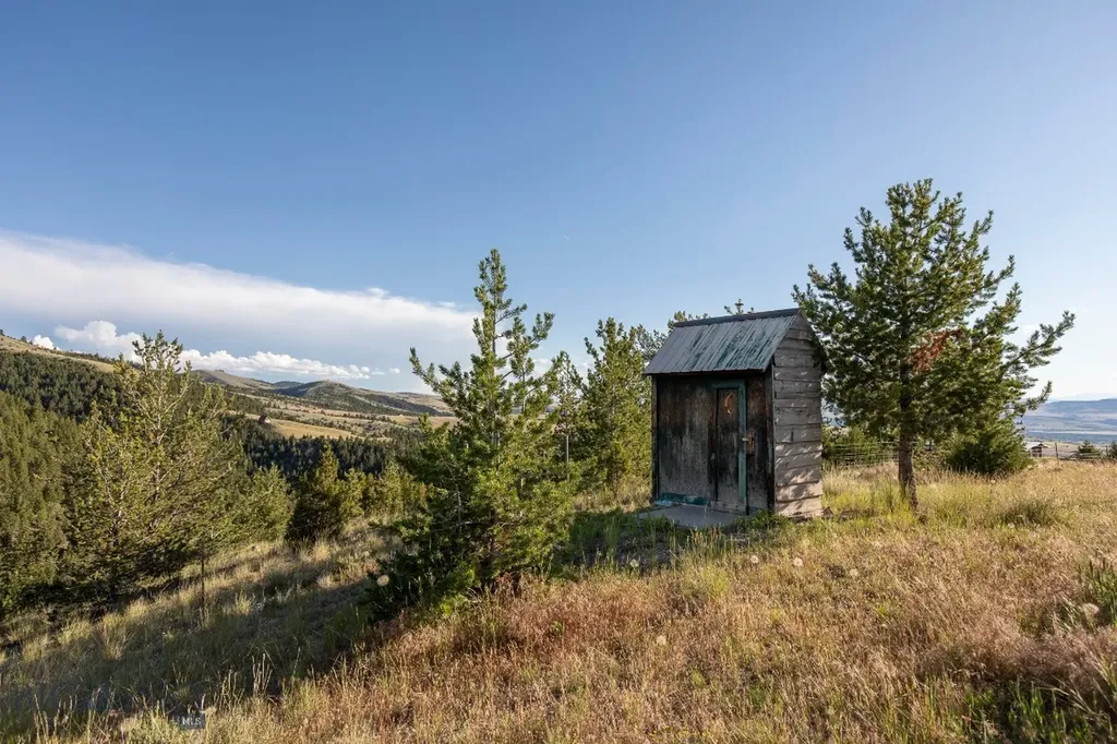 380 Lone Wolf Trail Three Forks MT 59752