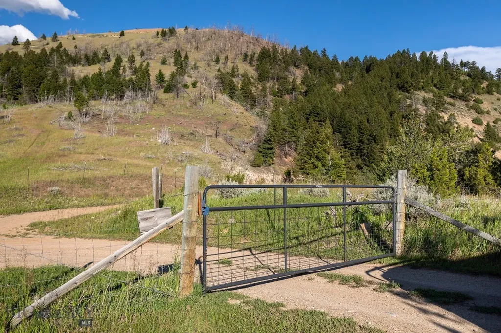 380 Lone Wolf Trail Three Forks MT 59752