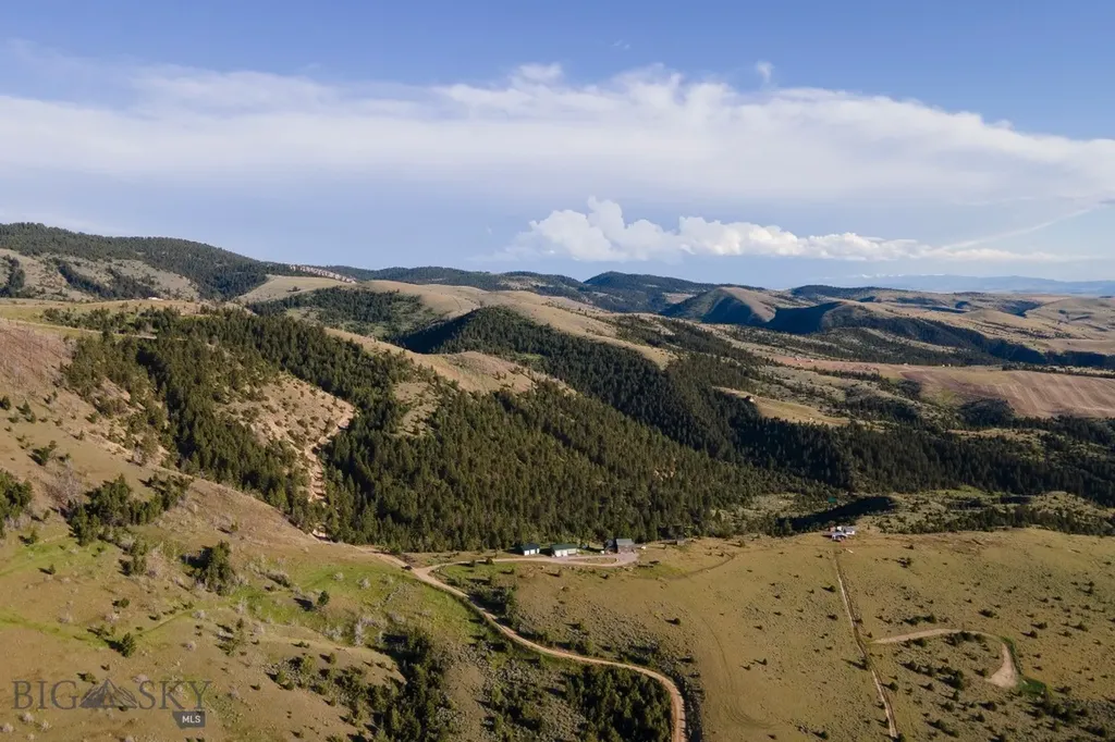 380 Lone Wolf Trail Three Forks MT 59752