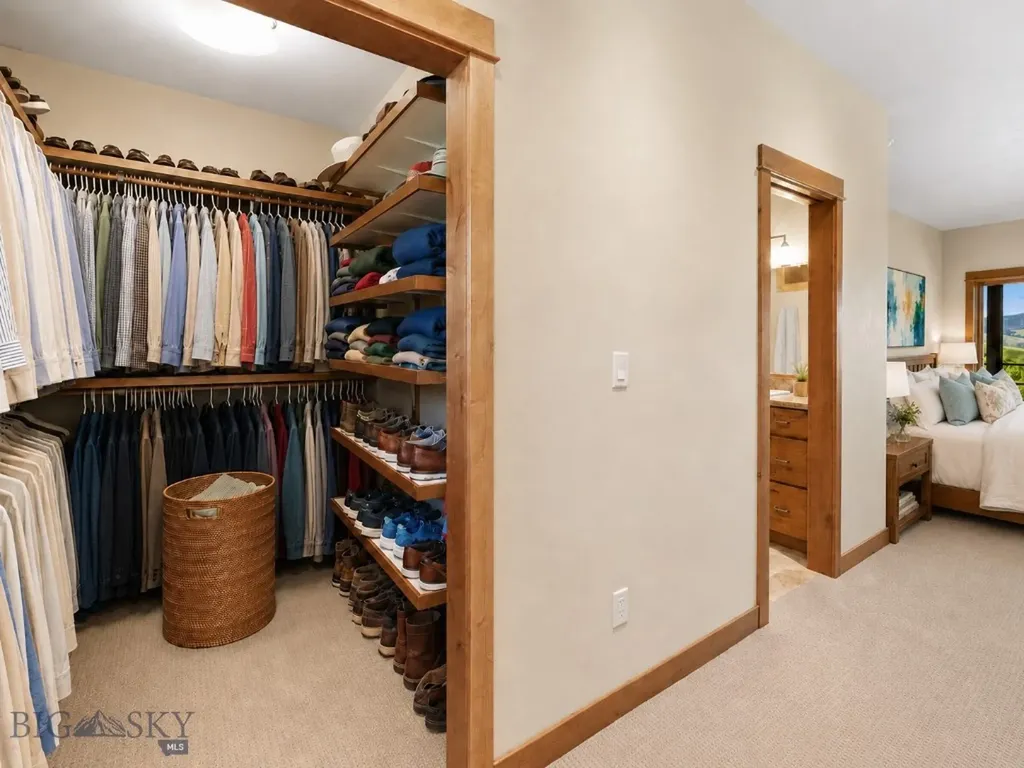 303 S Big Elk Meadow Road Gallatin Gateway MT 59730