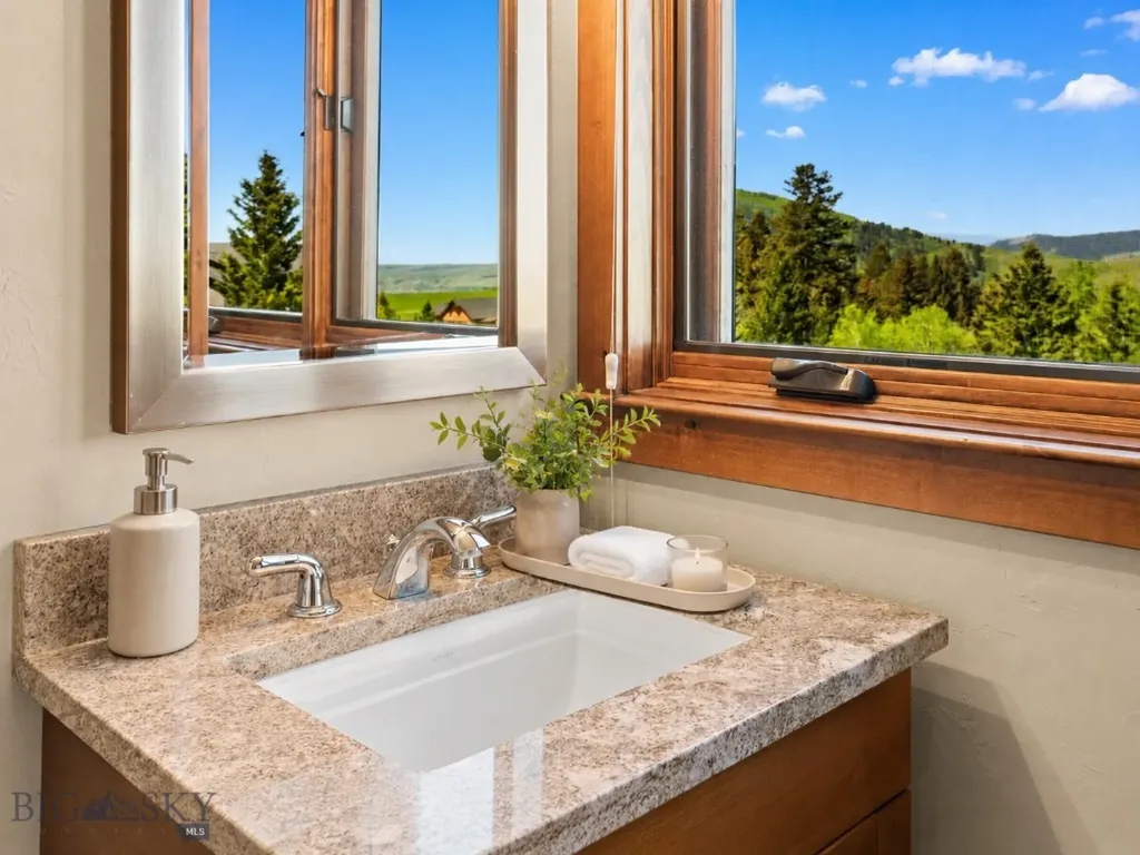 303 S Big Elk Meadow Road Gallatin Gateway MT 59730