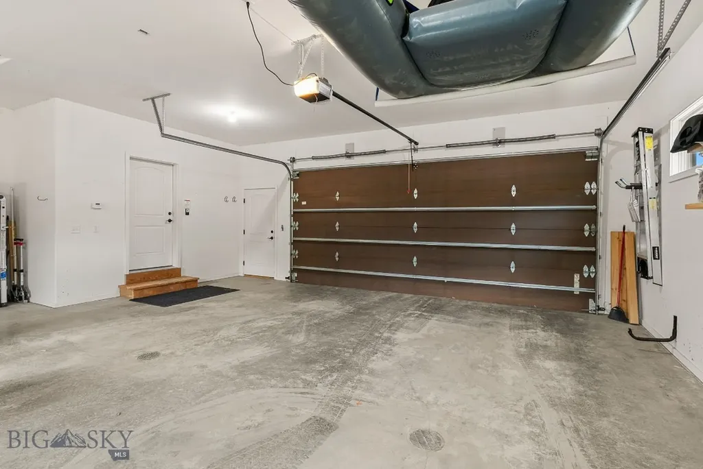 303 S Big Elk Meadow Road Gallatin Gateway MT 59730