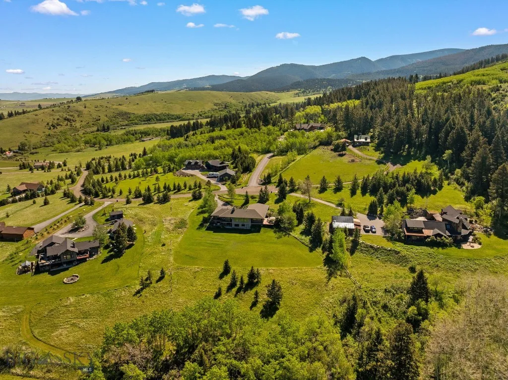 303 S Big Elk Meadow Road Gallatin Gateway MT 59730