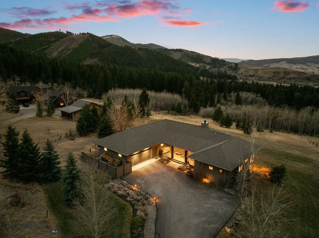 303 S Big Elk Meadow Road Gallatin Gateway MT 59730