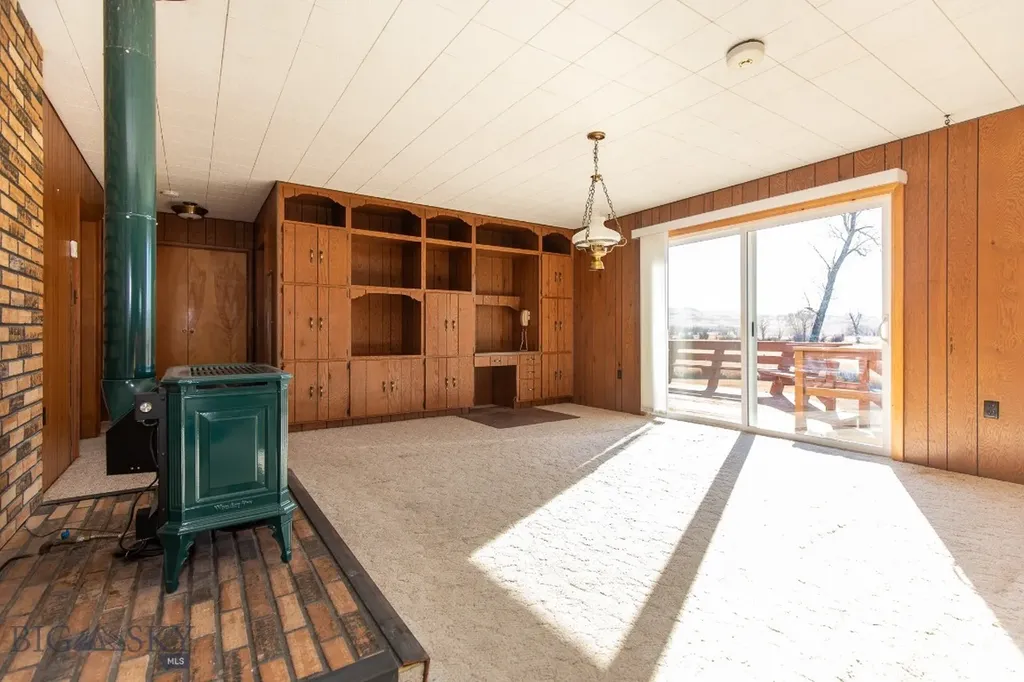 453 Middle Road Sheridan MT 59749