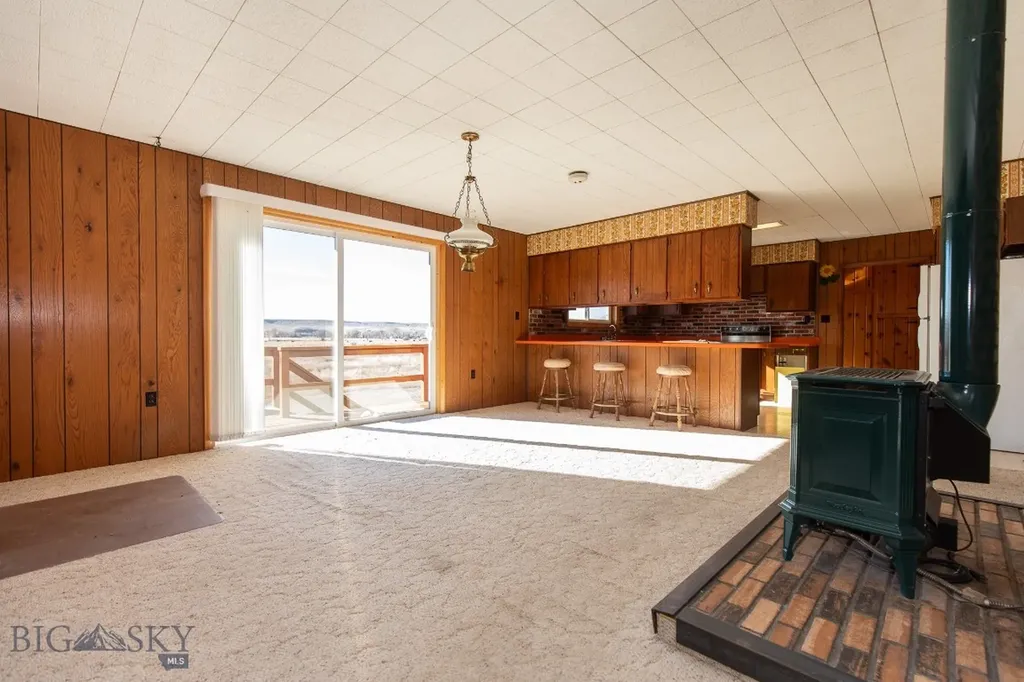 453 Middle Road Sheridan MT 59749