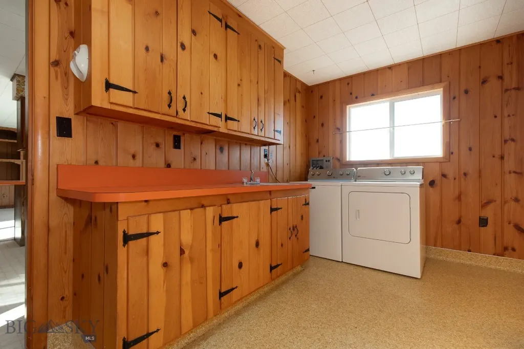 453 Middle Road Sheridan MT 59749
