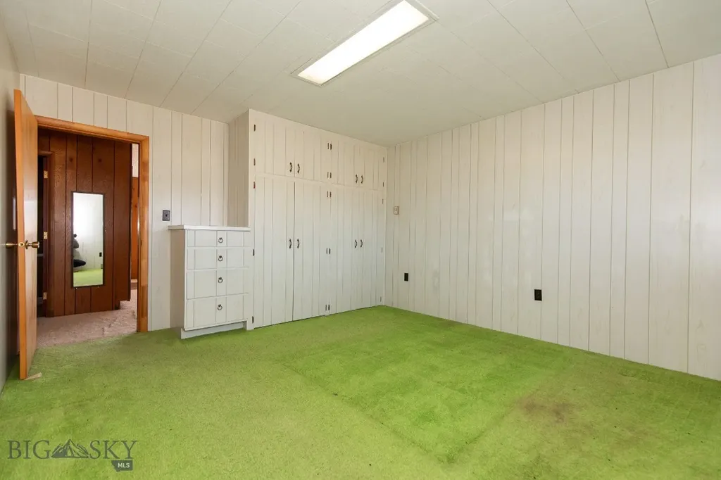 453 Middle Road Sheridan MT 59749