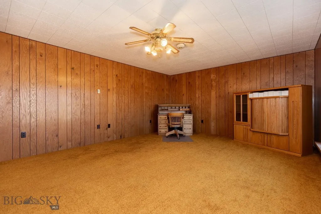 453 Middle Road Sheridan MT 59749