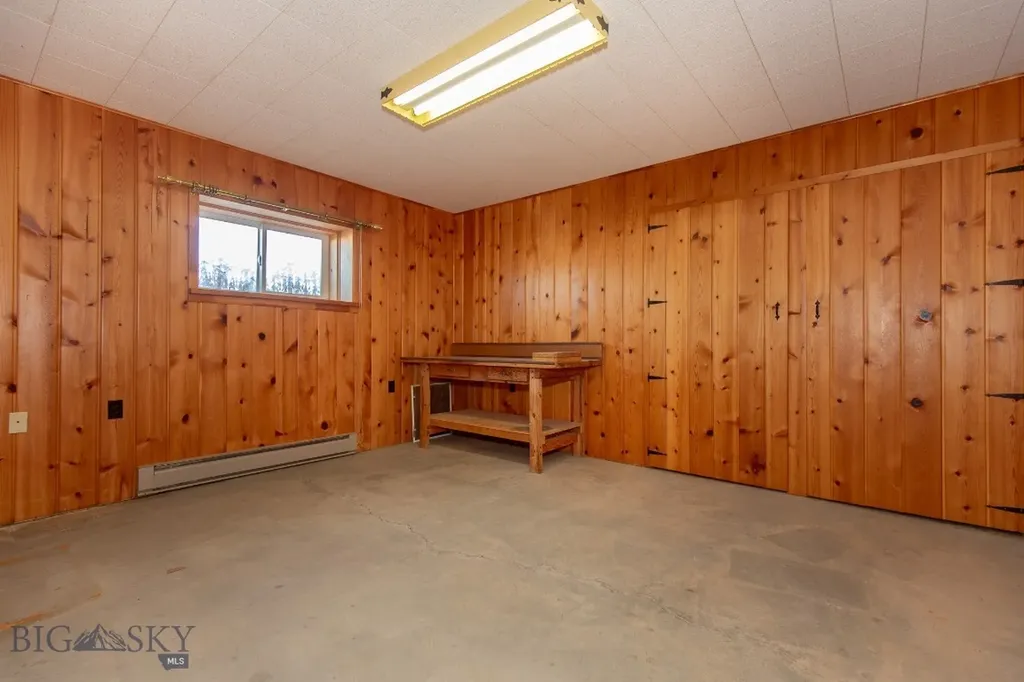 453 Middle Road Sheridan MT 59749