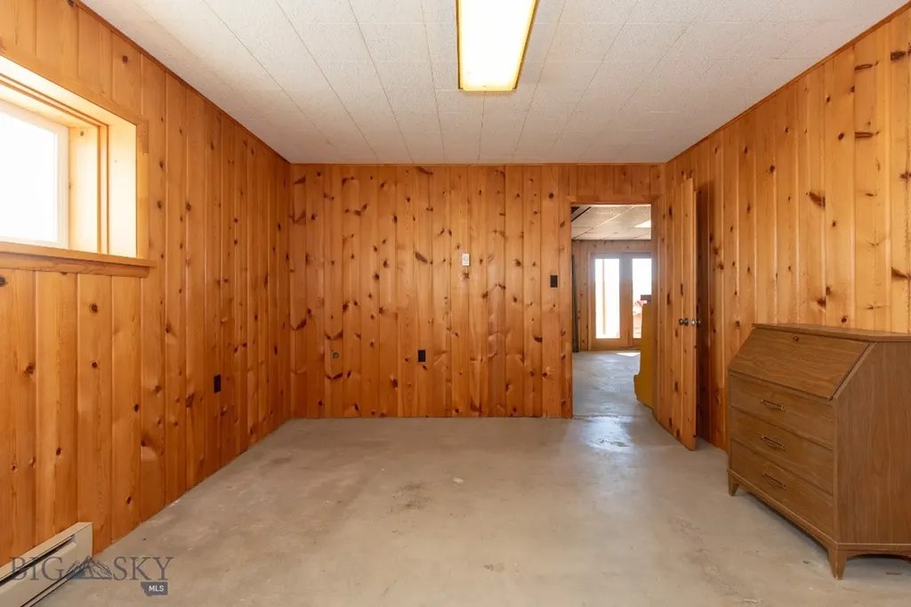 453 Middle Road Sheridan MT 59749