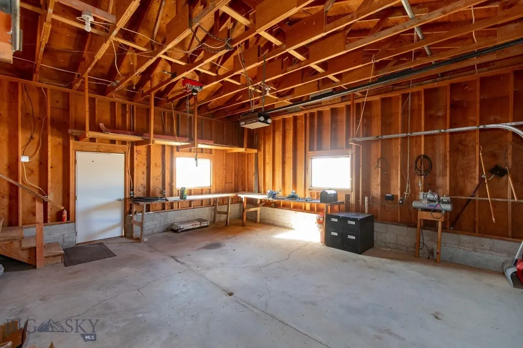 453 Middle Road Sheridan MT 59749