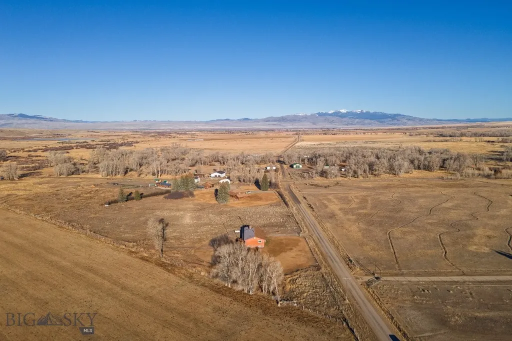 453 Middle Road Sheridan MT 59749