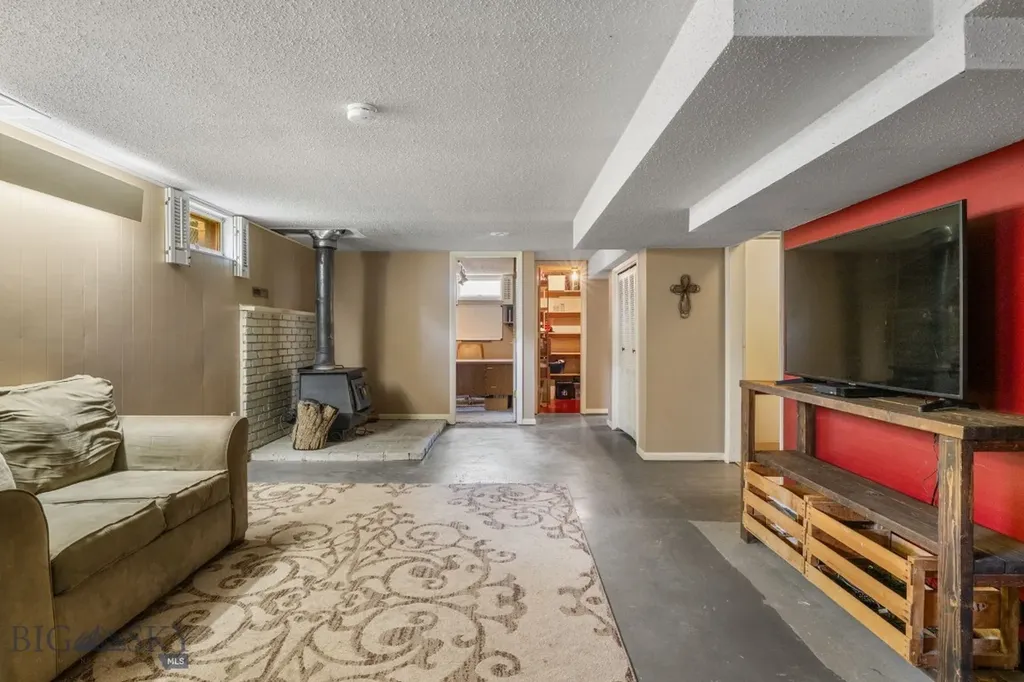825 E Parkview Court Dillon MT 59725