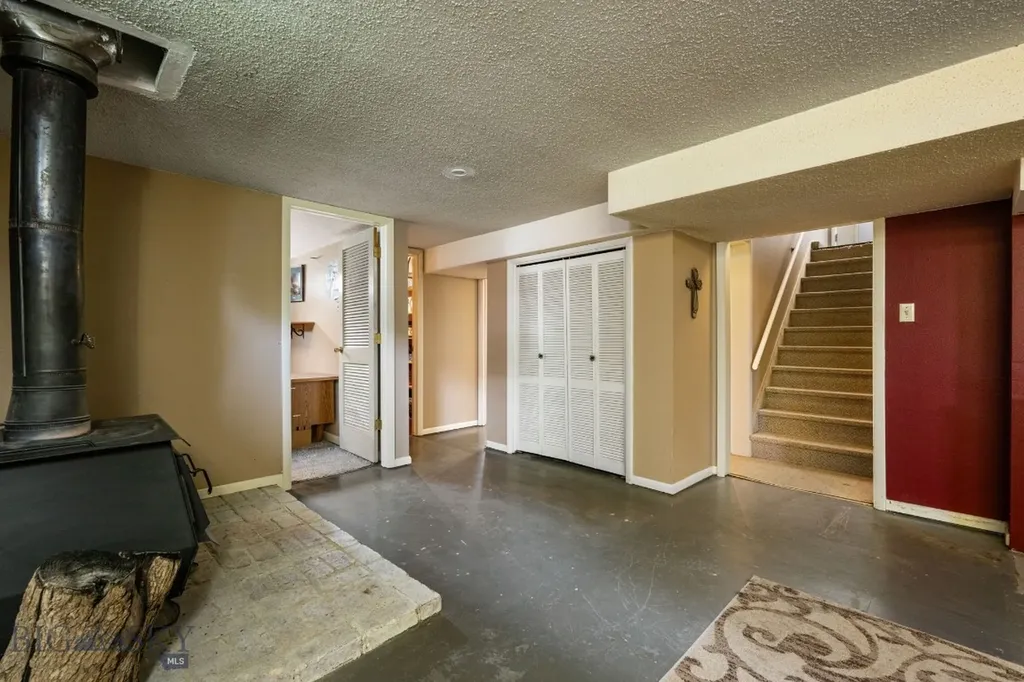 825 E Parkview Court Dillon MT 59725