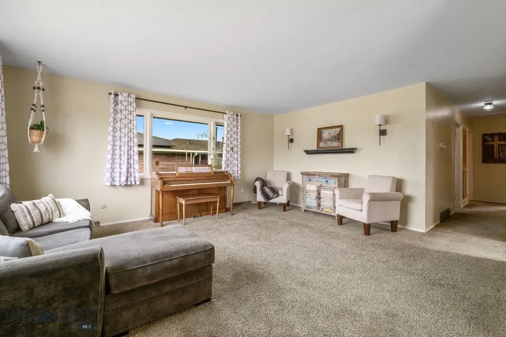 825 E Parkview Court Dillon MT 59725