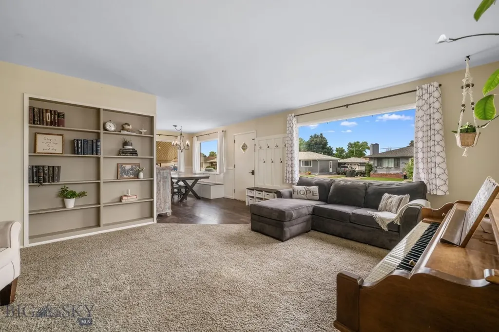 825 E Parkview Court Dillon MT 59725