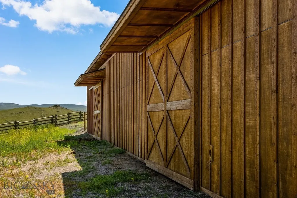26 Dalesview Three Forks MT 59752