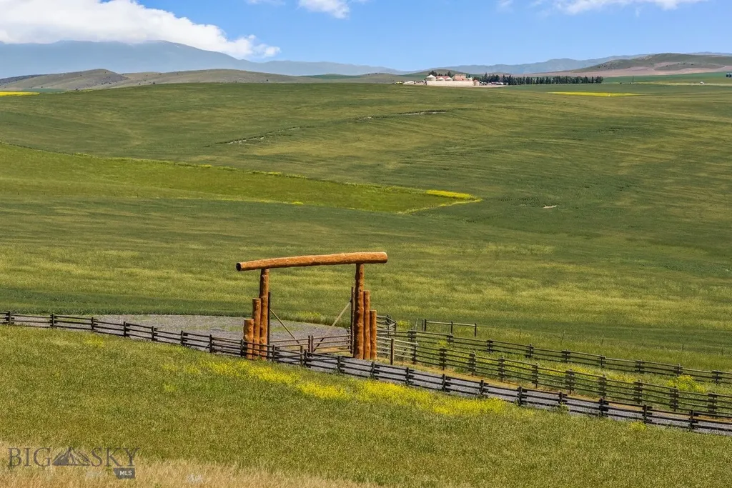 26 Dalesview Three Forks MT 59752