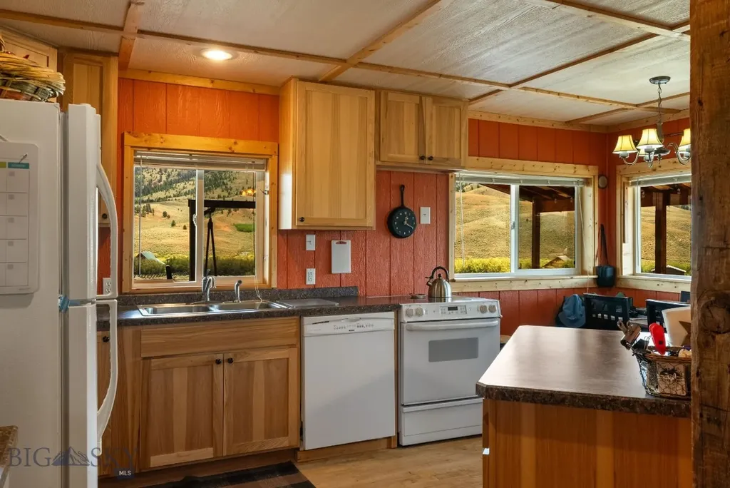 174 Mountain View Way Polaris MT 59746