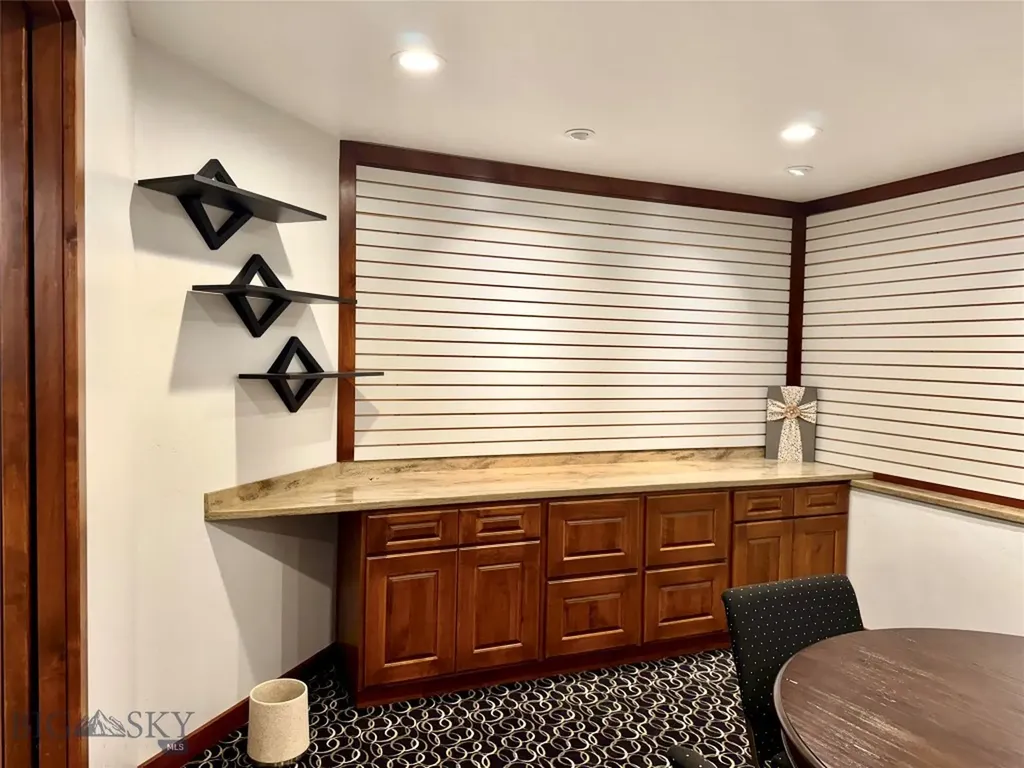 311 12th Street W Chinook MT 59523