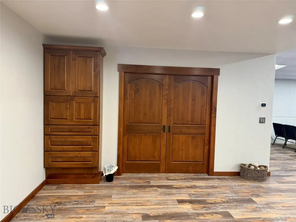 311 12th Street W Chinook MT 59523