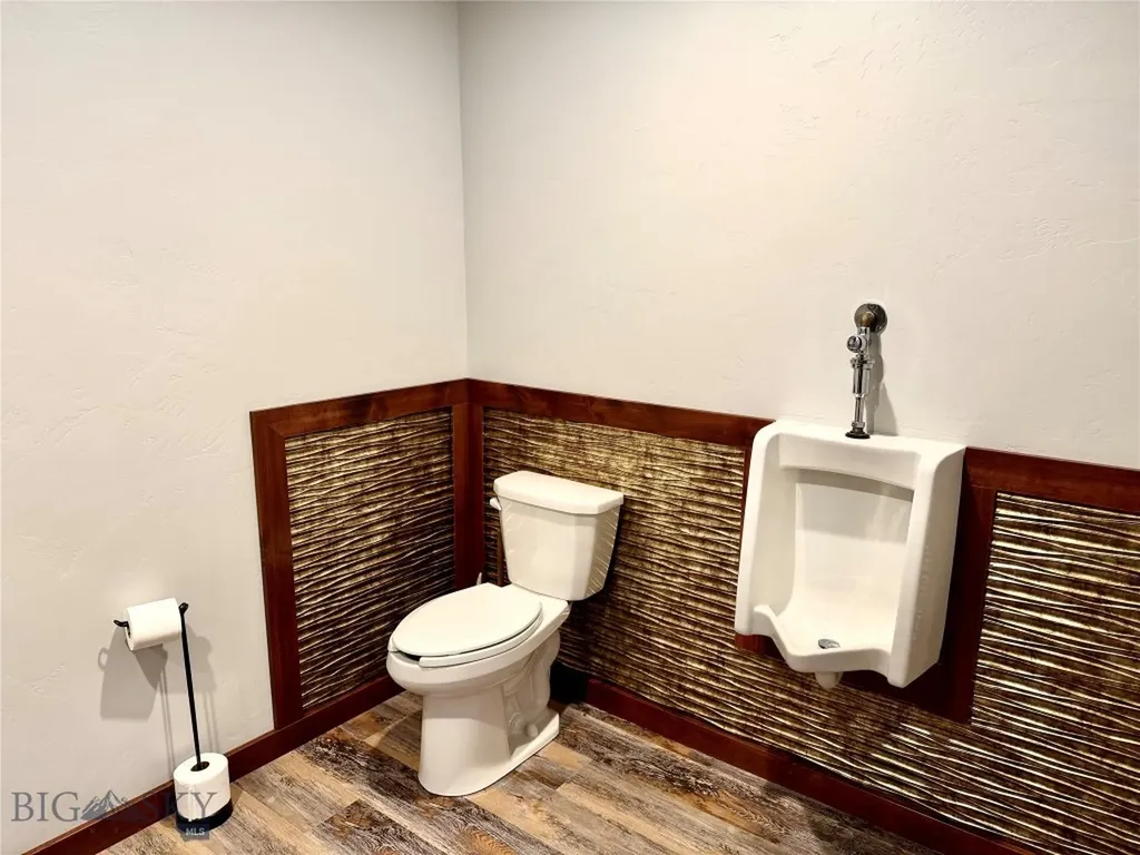 311 12th Street W Chinook MT 59523