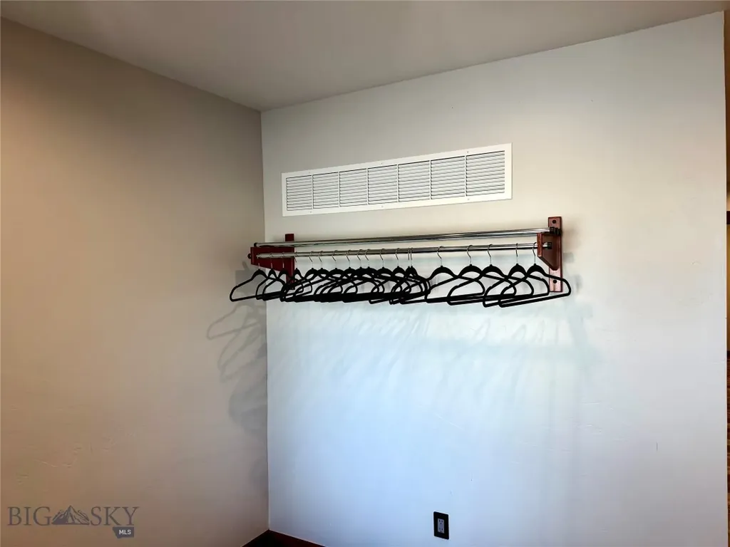 311 12th Street W Chinook MT 59523