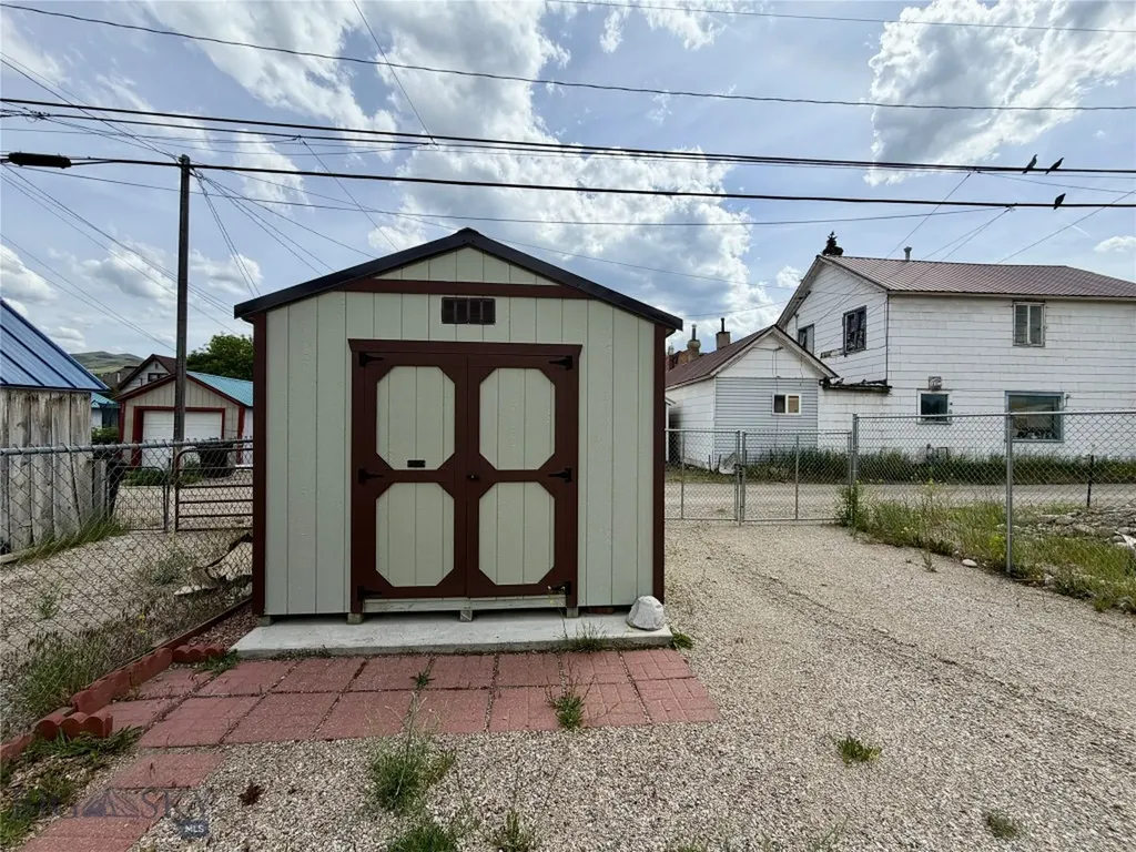 605 E Park Avenue Anaconda MT 59711