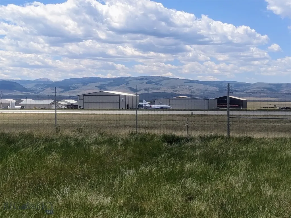 42 E Hawker Ennis MT 59759