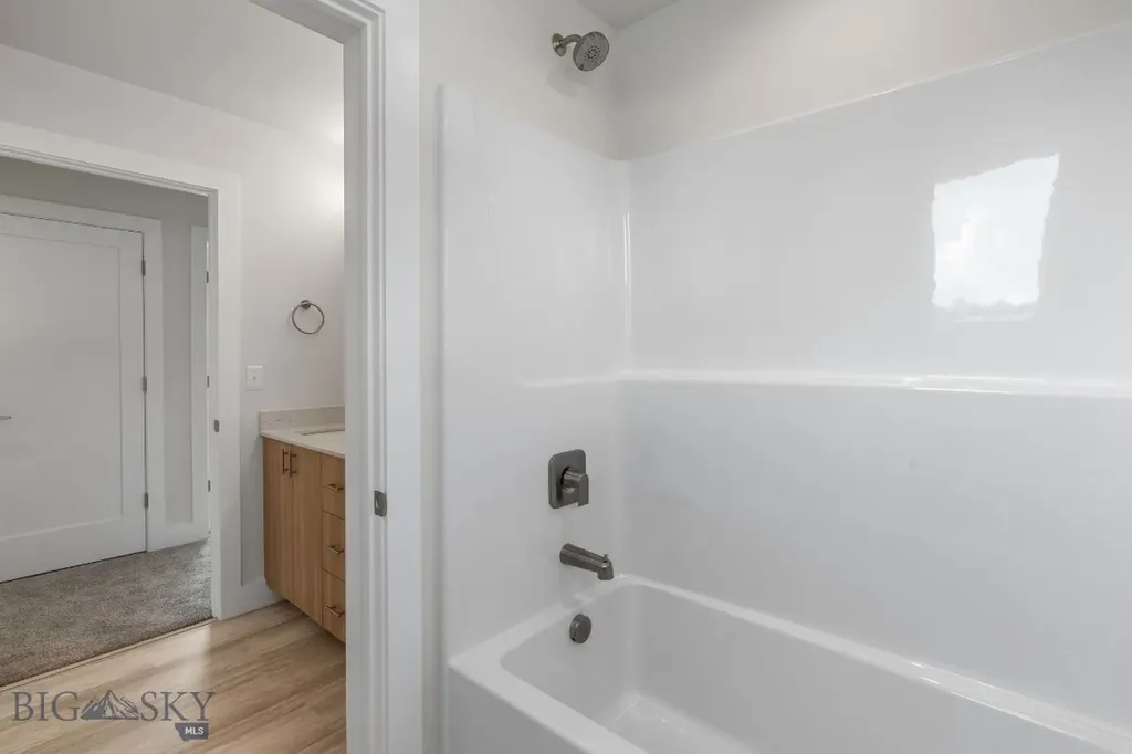 805 Spaniel Lane Belgrade MT 59714