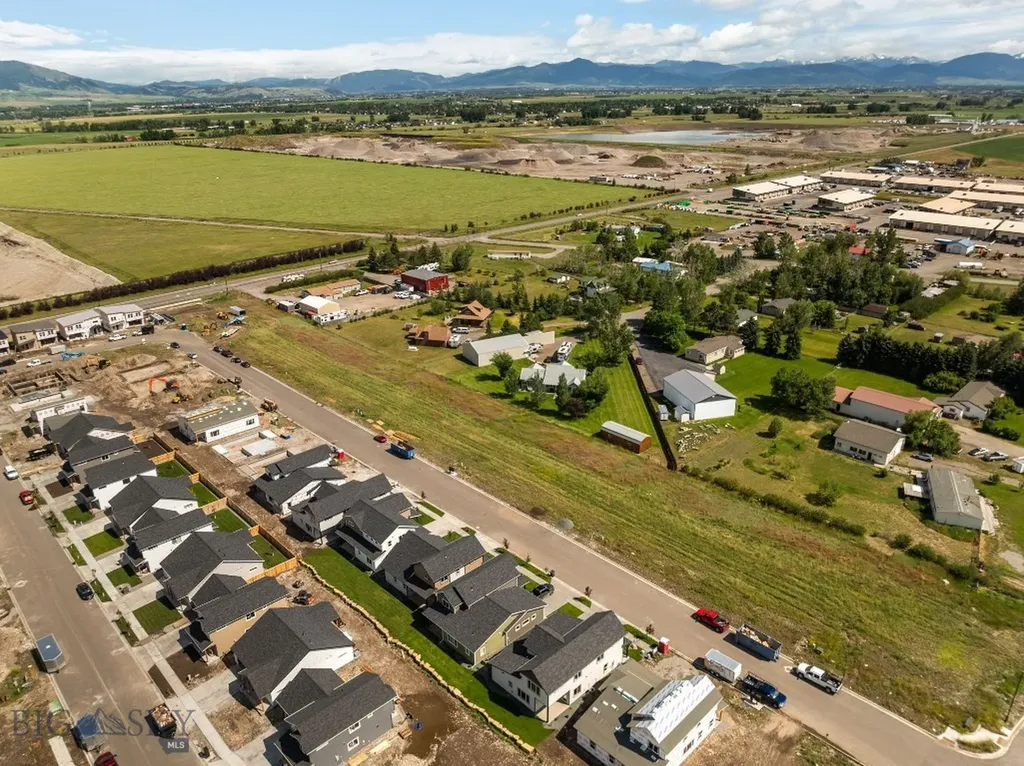 805 Spaniel Lane Belgrade MT 59714