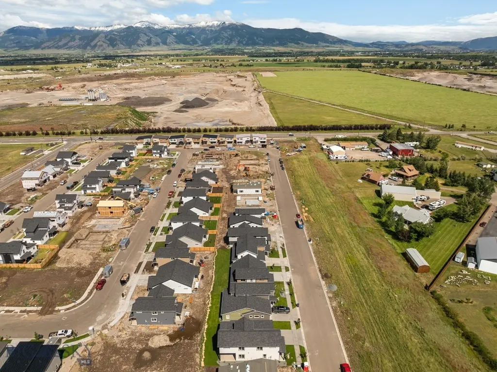 805 Spaniel Lane Belgrade MT 59714