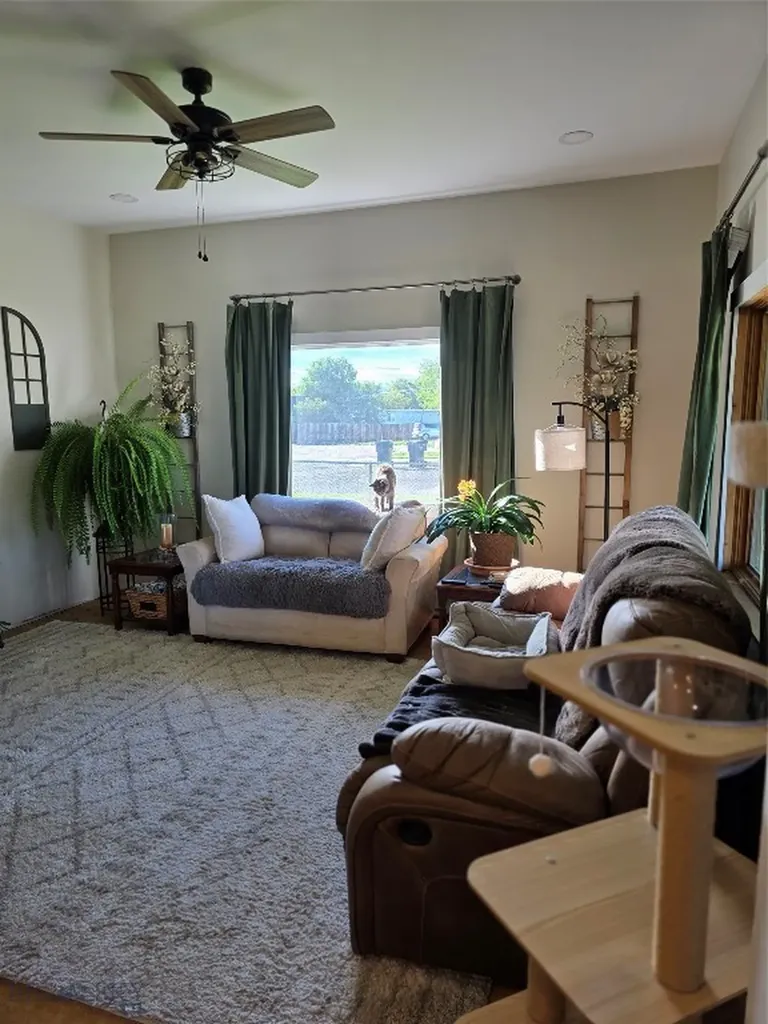 405 N Pacific Dillon MT 59725