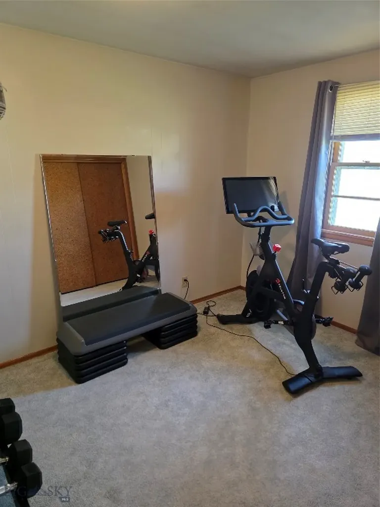 405 N Pacific Dillon MT 59725