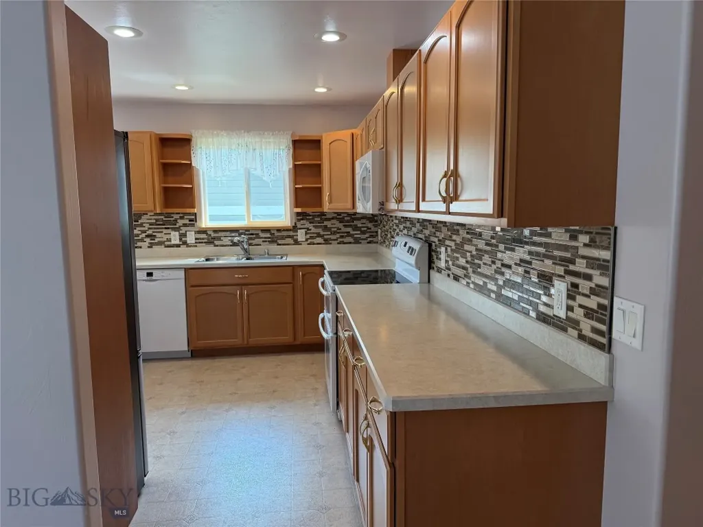 82 Midway Churchill MT 59741