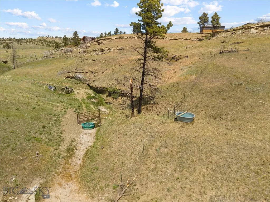 160 Falling Star Trail Park City MT 59063