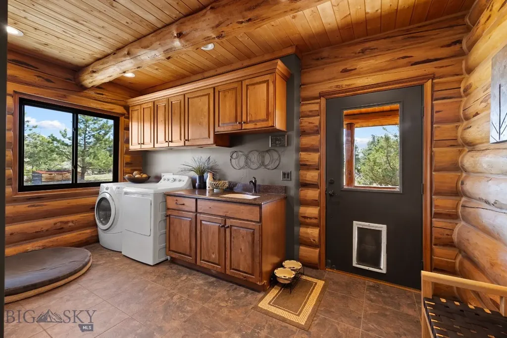 160 Falling Star Trail Park City MT 59063