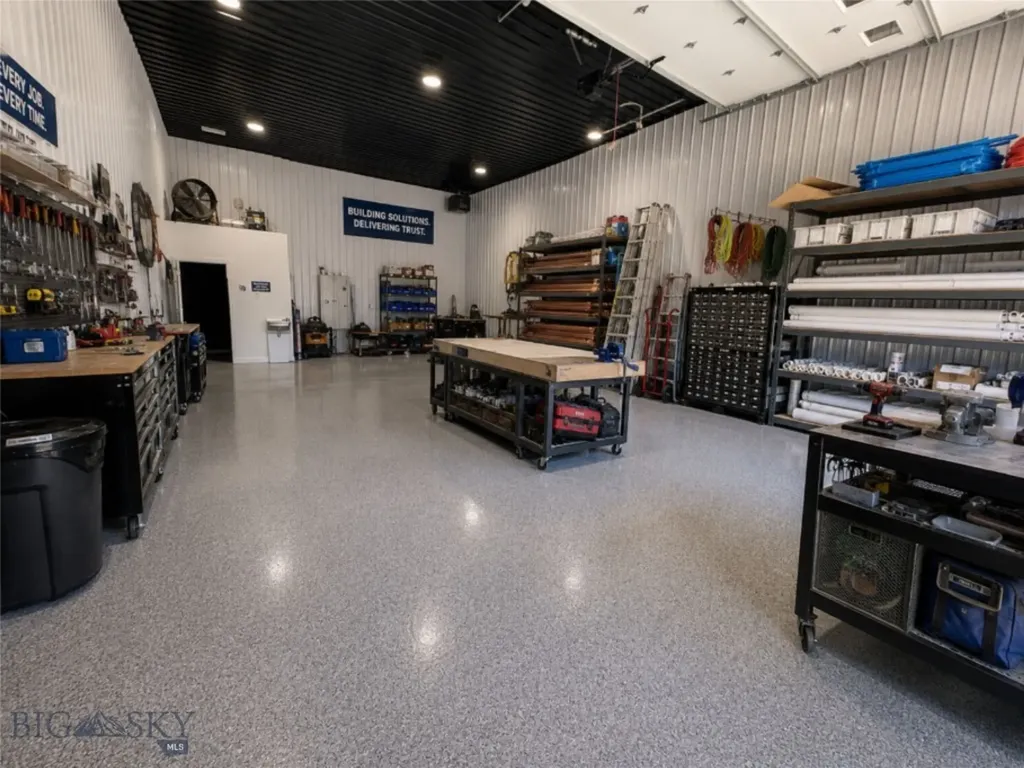 1102 Jackrabbit Lane Belgrade MT 59714