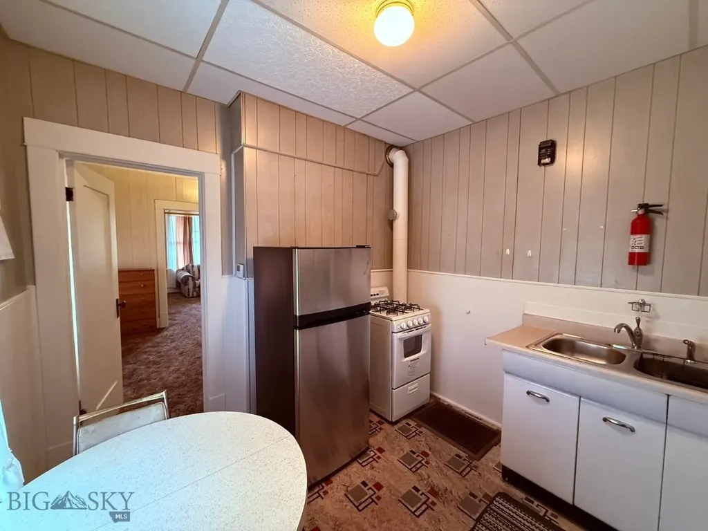 508 W Platinum Butte MT 59701