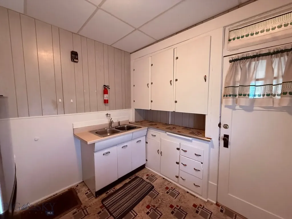 508 W Platinum Butte MT 59701