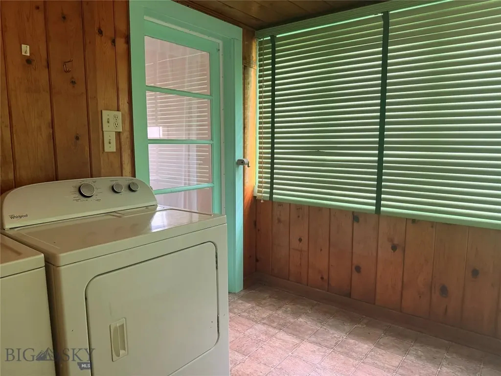 1818 Stuart Butte MT 59701
