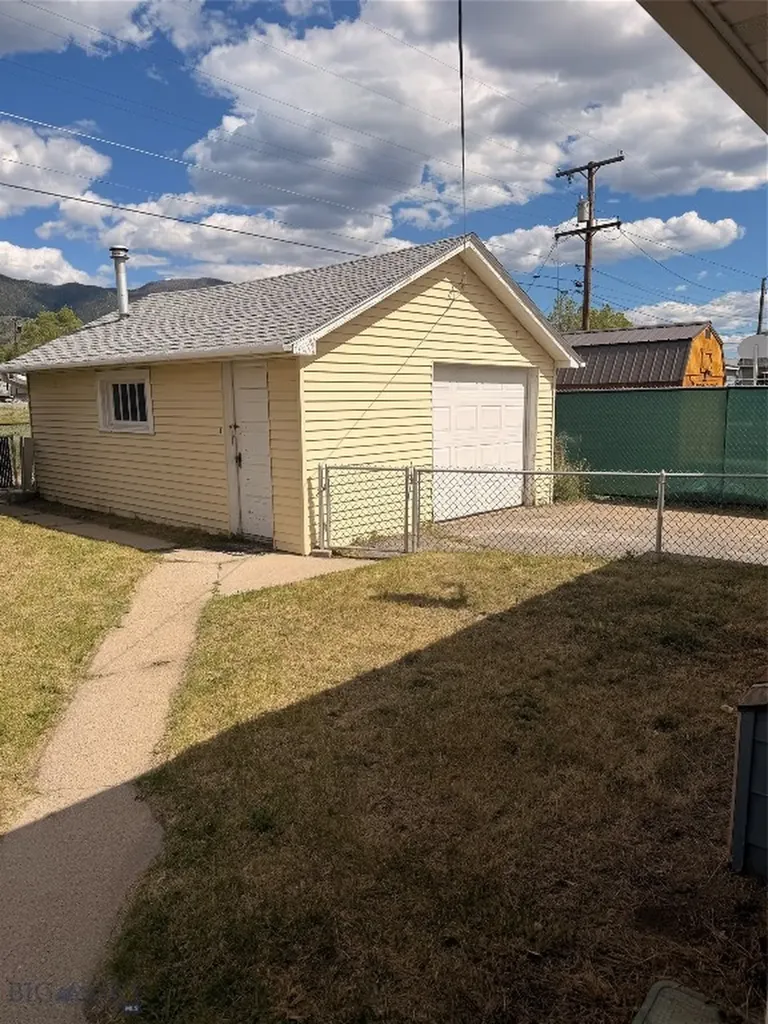 1818 Stuart Butte MT 59701