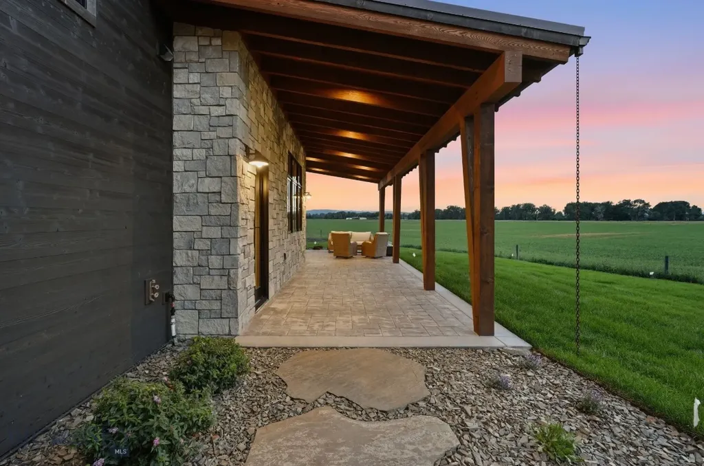 609 Tillyfour Road Bozeman MT 59718