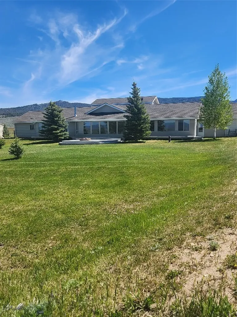 3401 Steel Creek Road Wisdom MT 59761