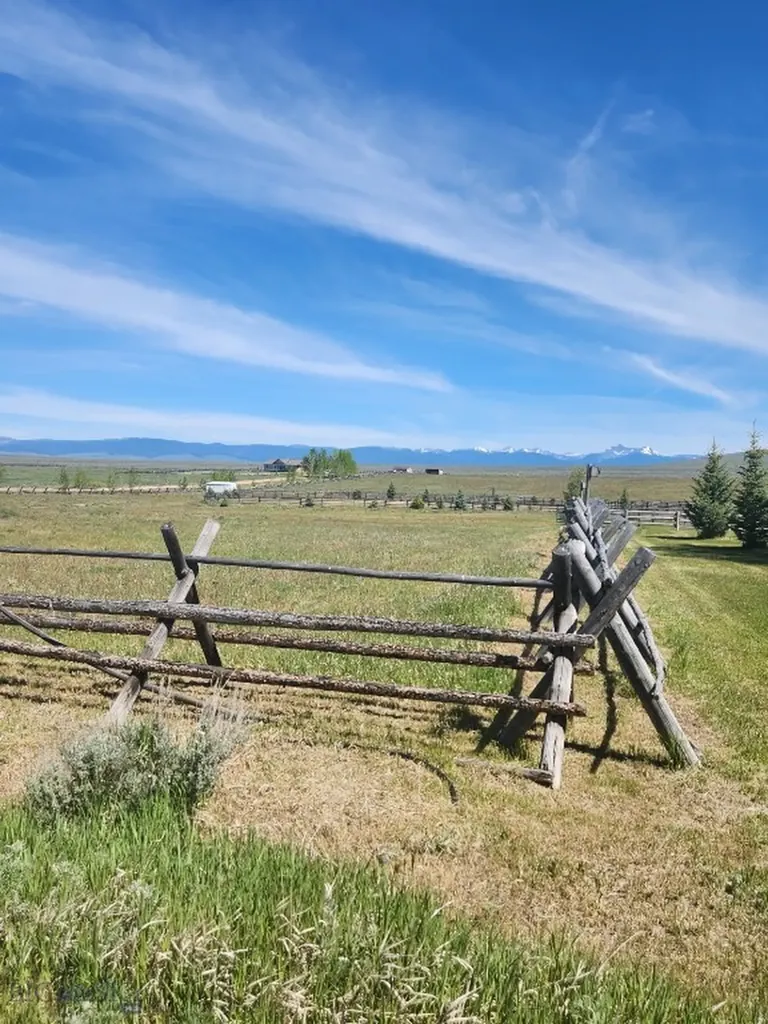 3401 Steel Creek Road Wisdom MT 59761