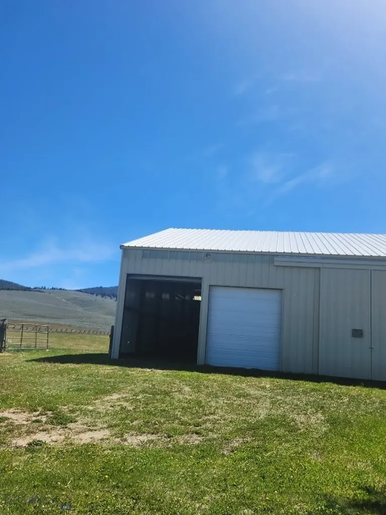 3401 Steel Creek Road Wisdom MT 59761