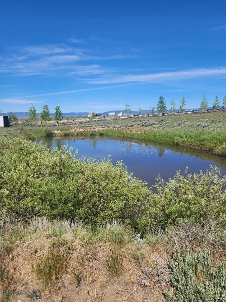 3401 Steel Creek Road Wisdom MT 59761