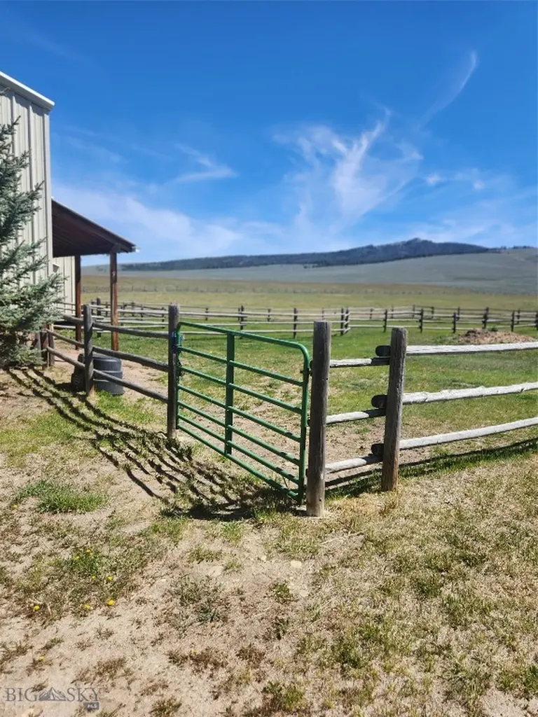 3401 Steel Creek Road Wisdom MT 59761